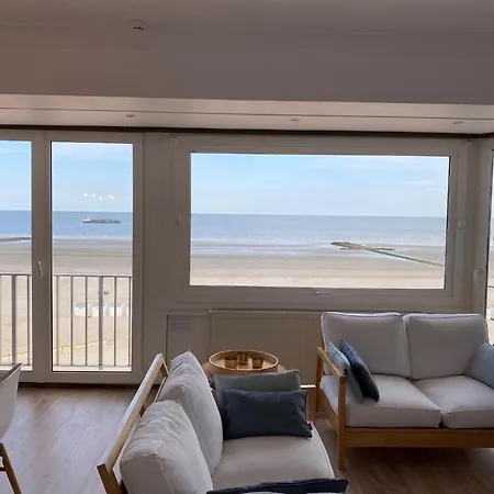 Viking 501 With Beautiful Sea Views 아파트 니우포르트