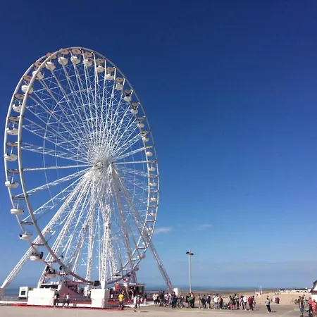 아파트 Viking 501 With Beautiful Sea Views 니우포르트